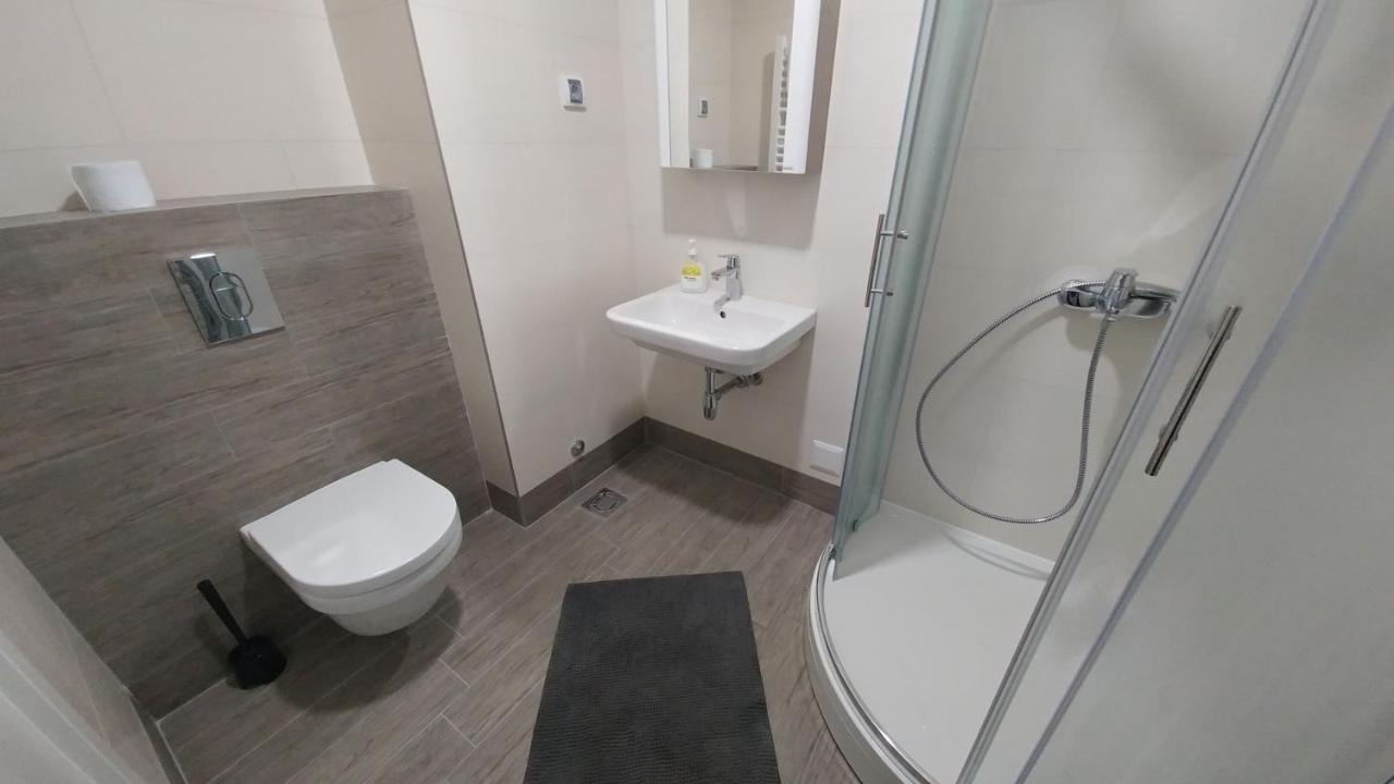 Apartments Delta A Blok - Savada 贝尔格莱德 外观 照片