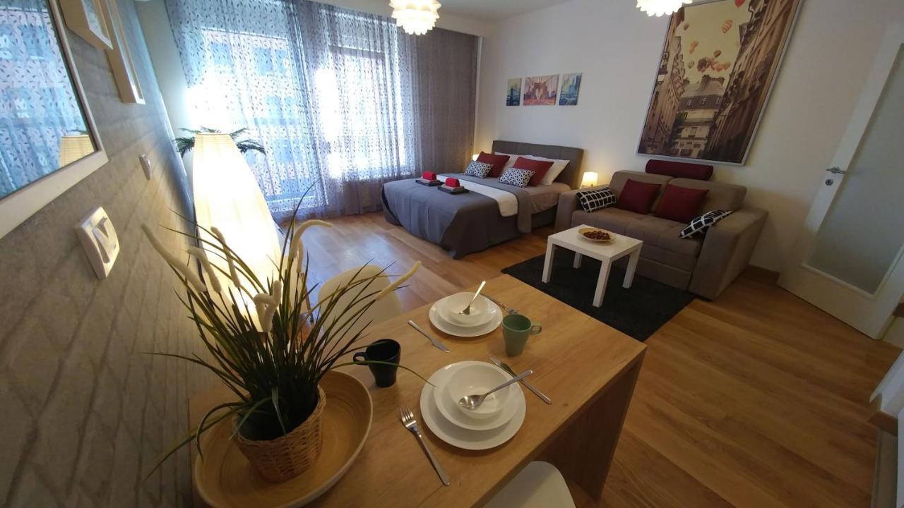 Apartments Delta A Blok - Savada 贝尔格莱德 外观 照片